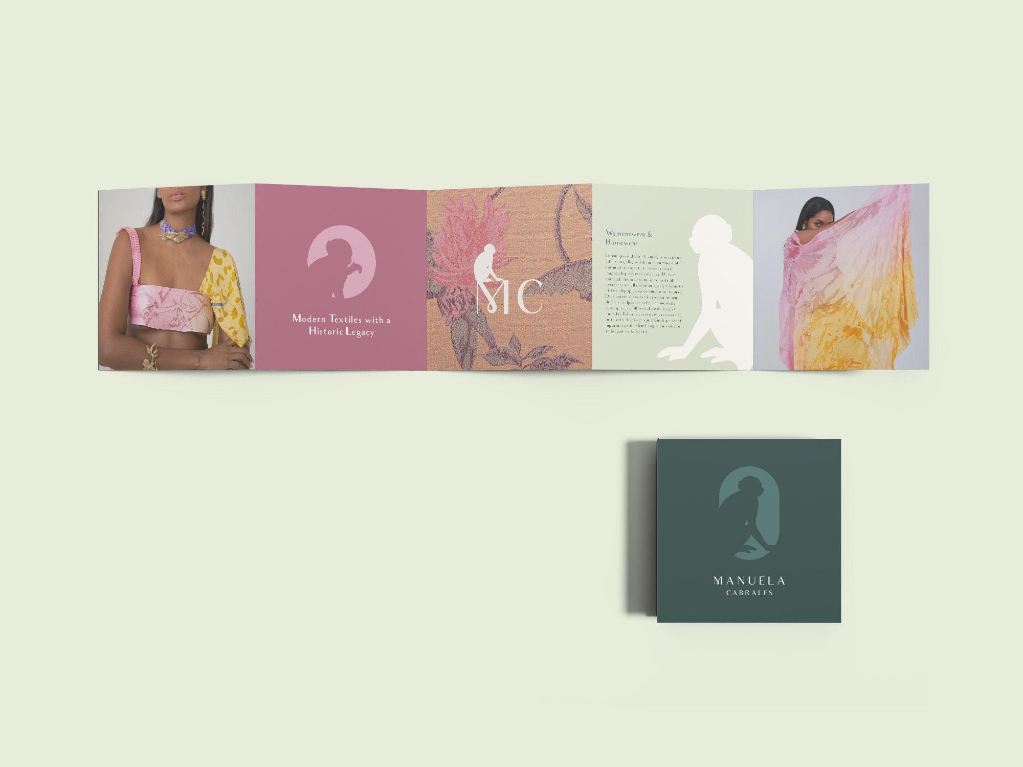 5-Fold-Accordion-Brochure-Mockup