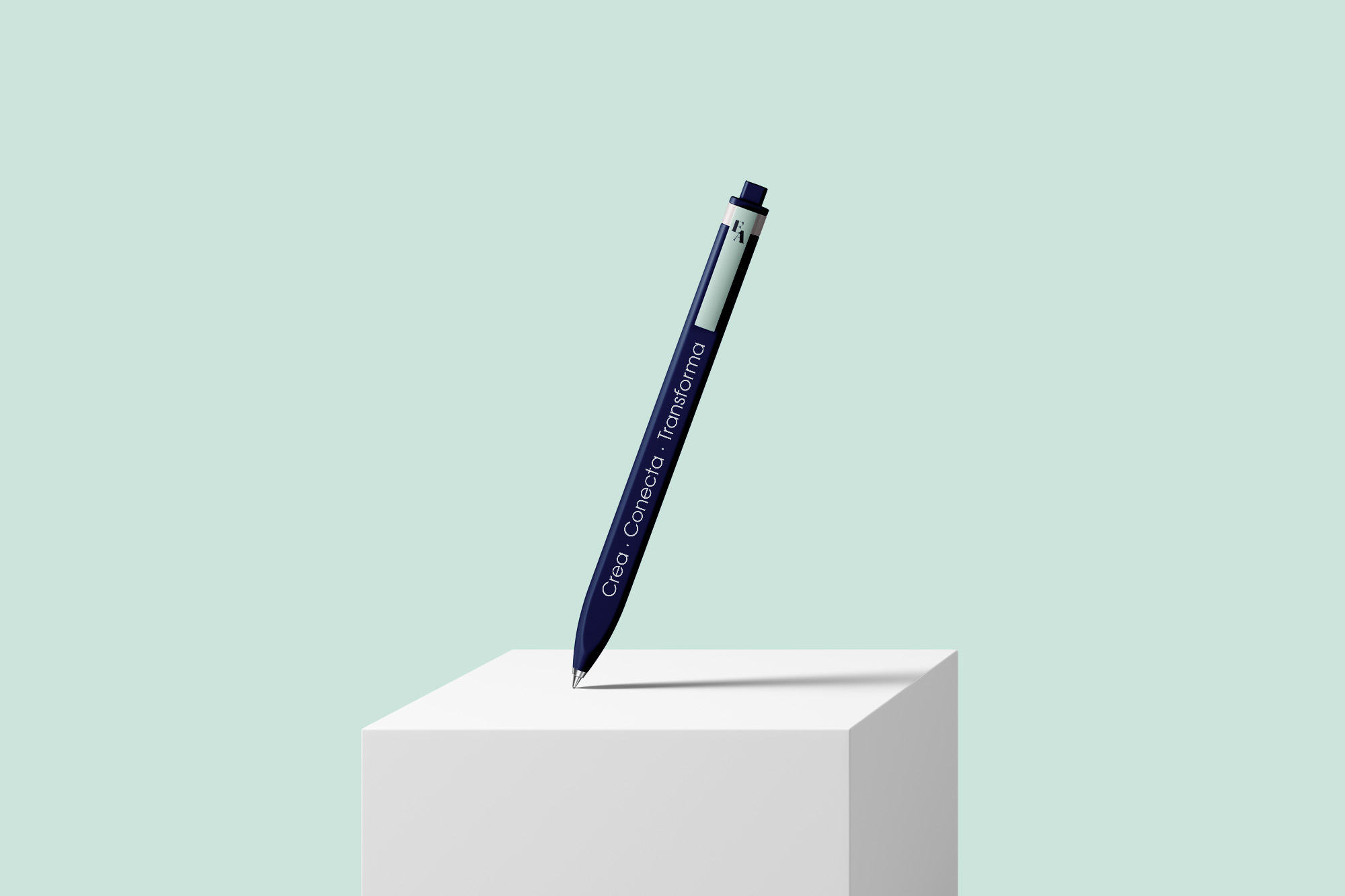 Pen-on-Box-Mockup